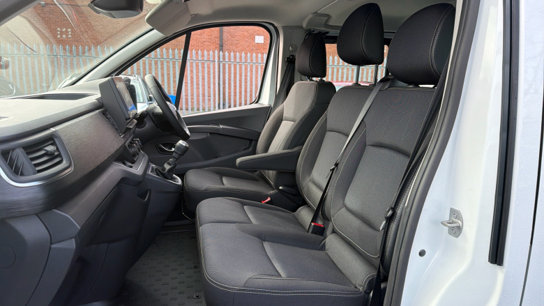 Renault Trafic Lwb Diesel LL30 Blue dCi 150 Extra [Safety] Crew Van